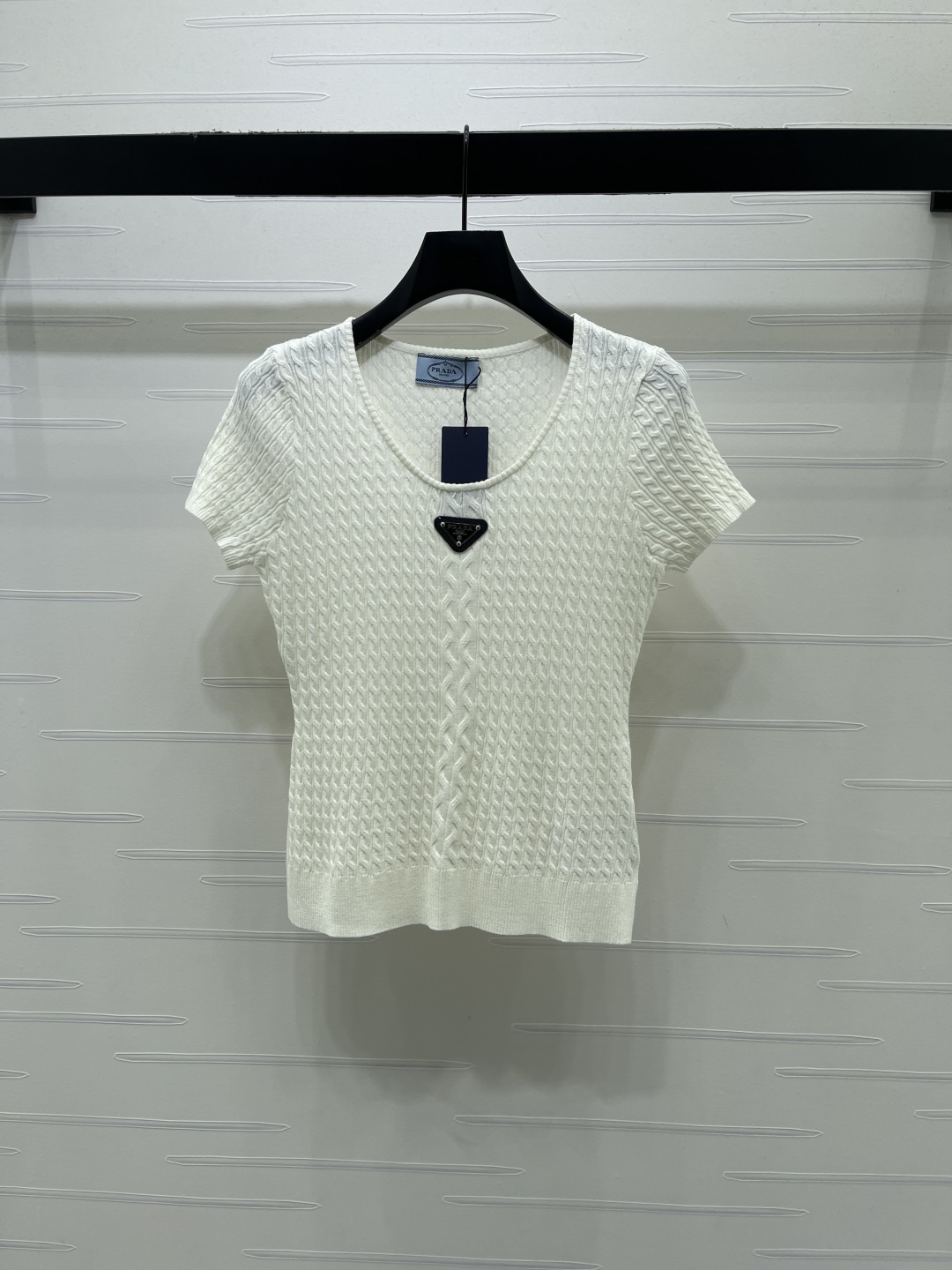 Women's short sleeves